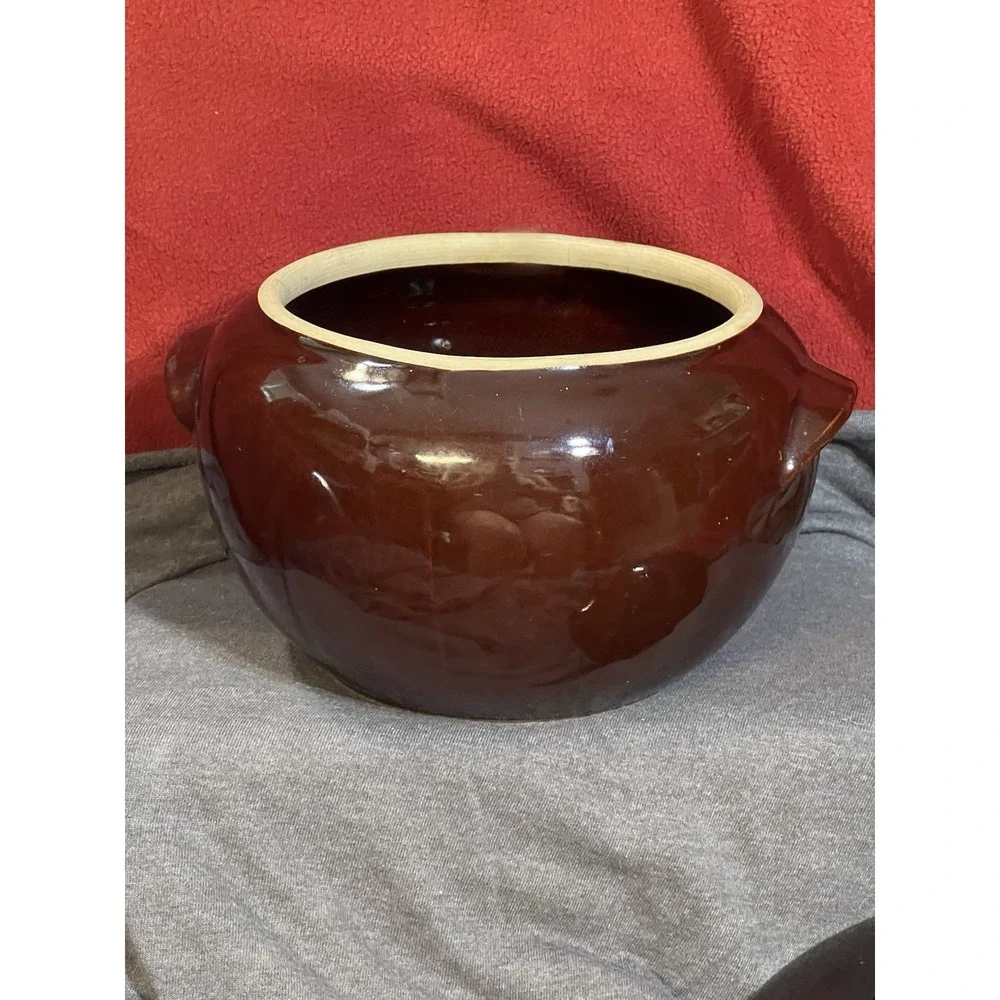 Vintage Ceramic Bean Pot With Lid & Handles Painted Floral Design‎ USA (2015)